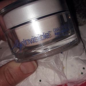 Age defense moisturizer mee
